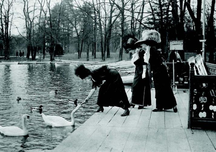 Séeberger, Presentazione di modelli in gonna-pantalone Laborde, inverno 1911.