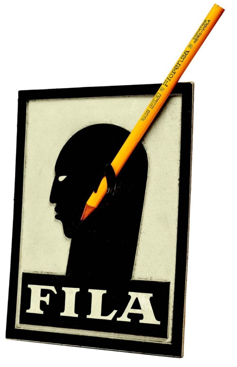 Espositore pubblicitario Fila in cartone e celograff, Firenze, 1935 circa, grafica Sepo. Milano, collezione Renzi